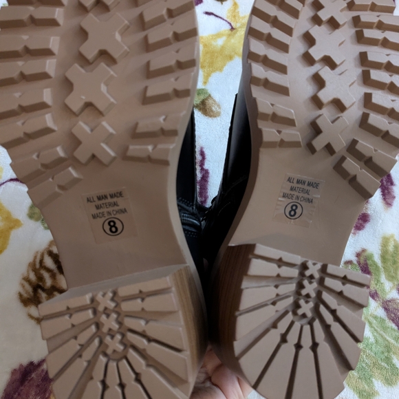 Soda Black Chunky Heel Lace-Up Boots - Picture 2 of 10